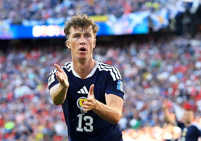 Soccer-Neymar? No problem, says Scotland defender Hendry
