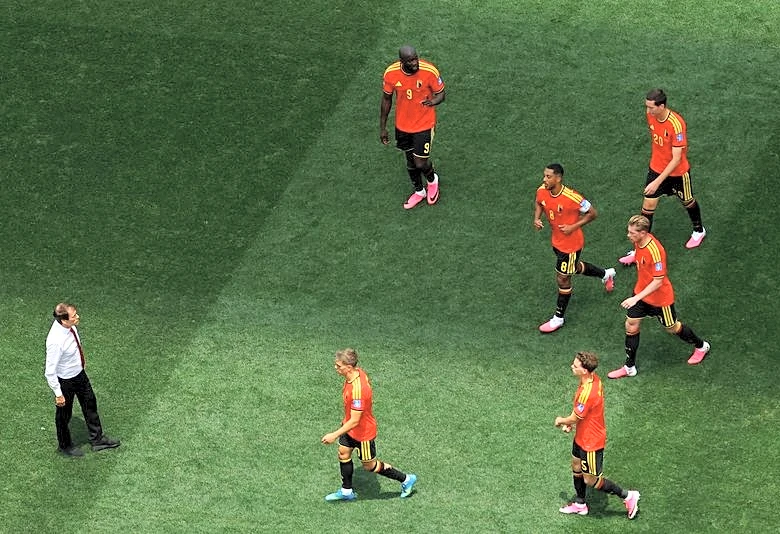 Soccer-Belgium's Garcia laments wastefulness against Iran