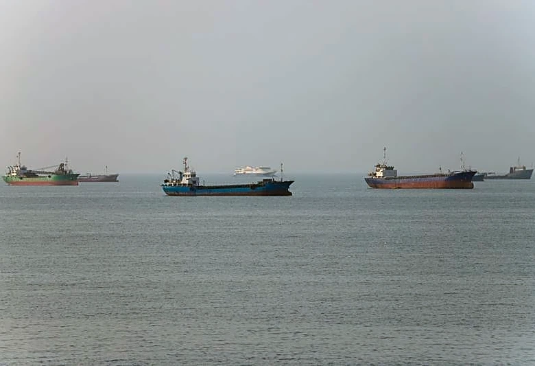Morning Bid: Any progress is good with Hormuz at stake