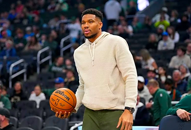 Report: Celtics, Heat finalists for Giannis Antetokounmpo