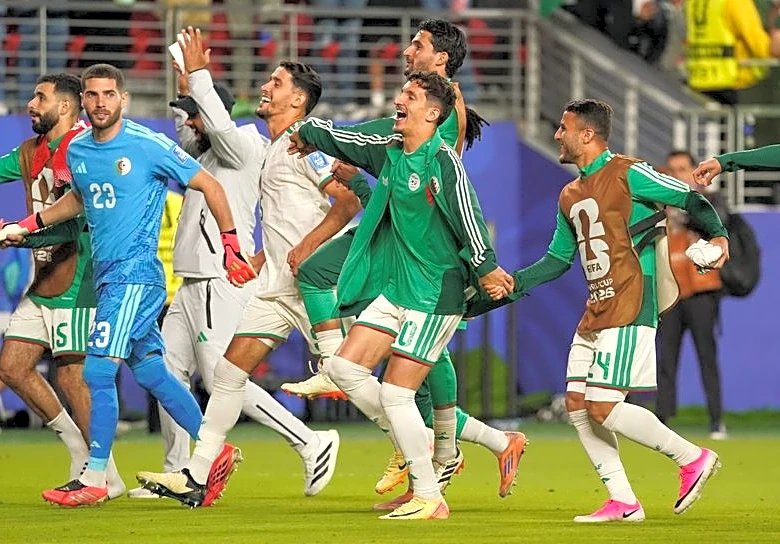 Soccer-Algeria come from behind for 2-1 World Cup win over Jordan