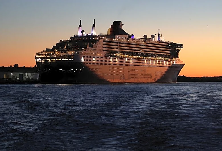 Carnival forecasts current quarter profit below estimates on higher fuel costs