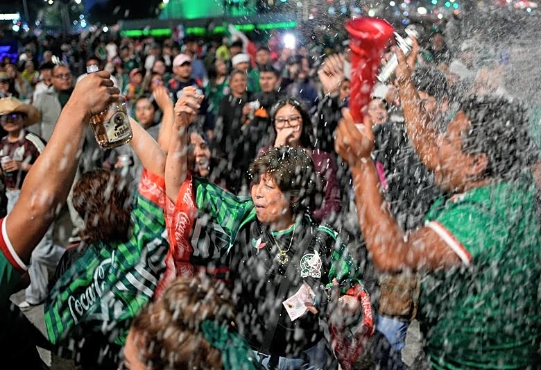 Soccer-Mexico City bans alcohol sales ahead of Mexico-Czech Republic match