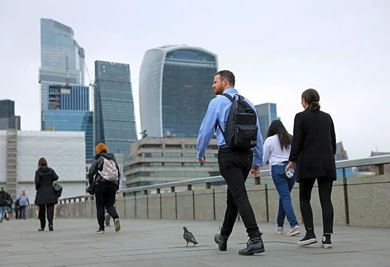 UK employers scale back pay expectations for 2027, Brightmine survey shows