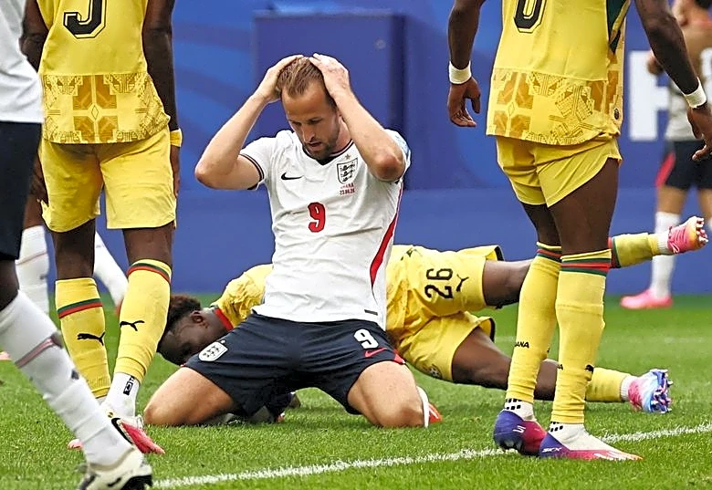 Soccer-Ghana draw cools England hype and revives familiar questions
