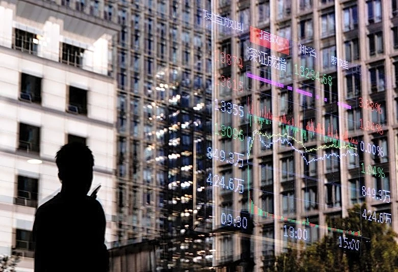 Analysis-China's 'future industries' push triggers flood of venture capital, bubble concerns