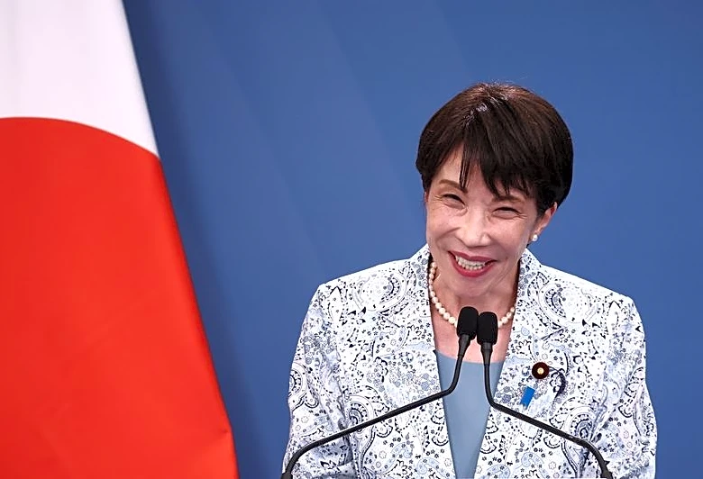 Exclusive-Japan government will urge BOJ to support private demand, draft blueprint shows