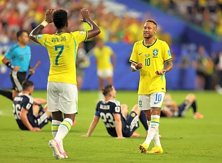 Soccer-Neymar returns for Brazil but there's a new Junior in town