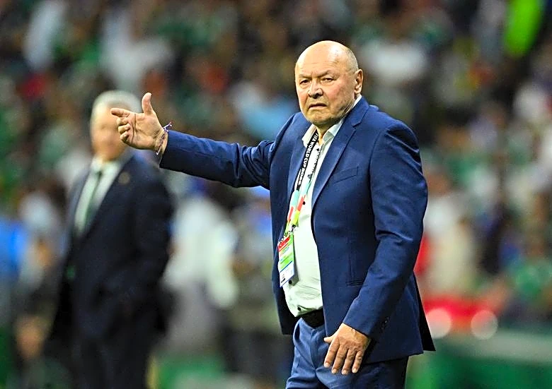 Soccer-Czech coach Koubek blames travel fatigue, 'stupid mistakes' for World Cup exit