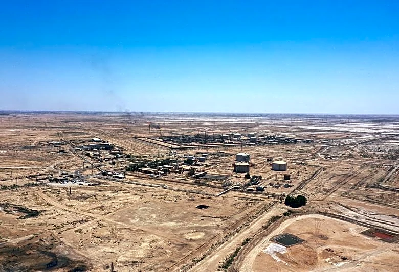 Exclusive-Iraq to consider all options if OPEC quota not raised, has weighed exit, sources say