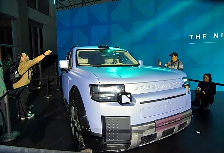 China's carmakers rush to Canada as a ‘practice run’ for US sales