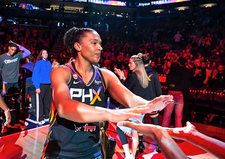 Alyssa Thomas suspended one game for fist into Cailtin Clark's throat