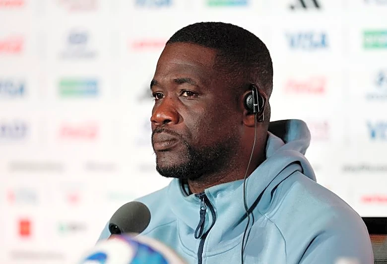 Soccer-Fae says Schweinsteiger's African football remarks could be called racist