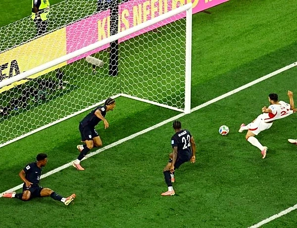 Soccer-Turkey beat US 3-2 with last-gasp winner in dead rubber in LA