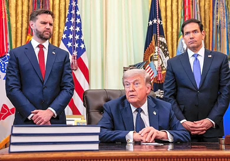 Analysis-Vance, Rubio strike different tone on Iran and Israel