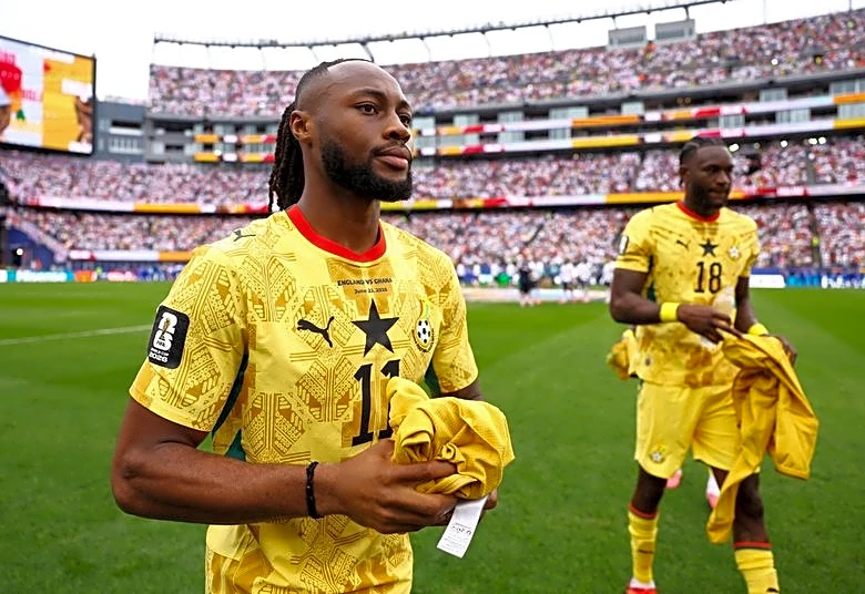 Soccer-Ghana's Semenyo says team must pressure World Cup referees more