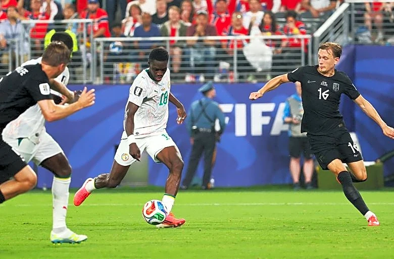 Soccer-Senegal's quiet man Sarr becomes his nation's leading World Cup scorer