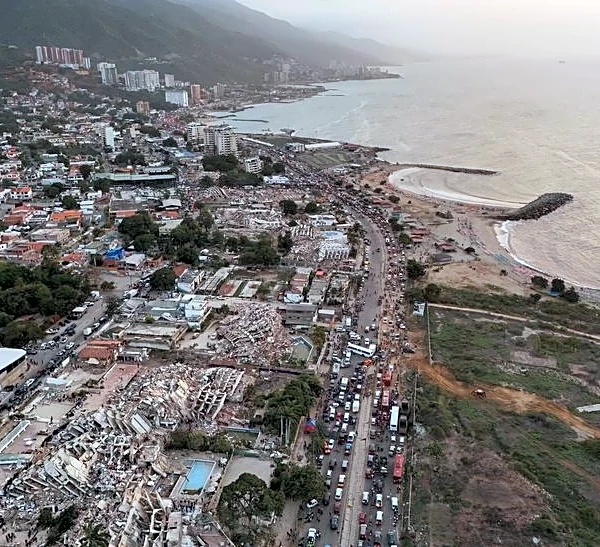Thirty-three people rescued, thousands still missing after Venezuela quakes