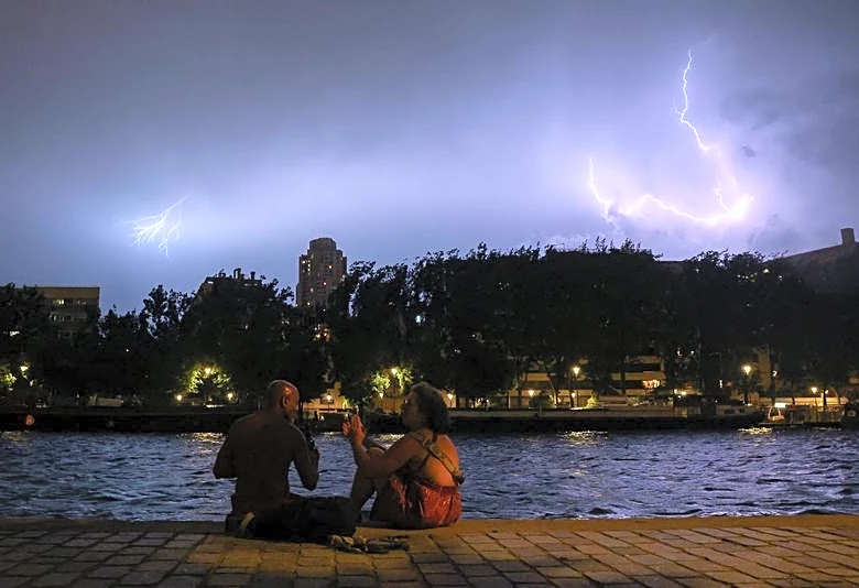 Record heatwave disrupts Europe as France warns death toll to rise