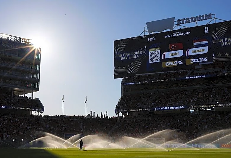 Soccer-'Boring' Bay Area confounds World Cup doubters