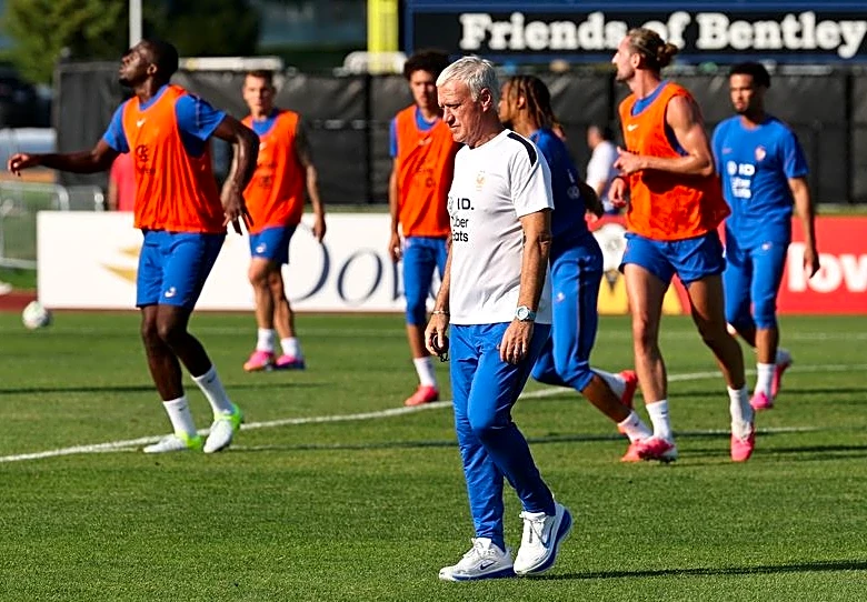 Soccer-France's firepower puts Sweden in the firing line