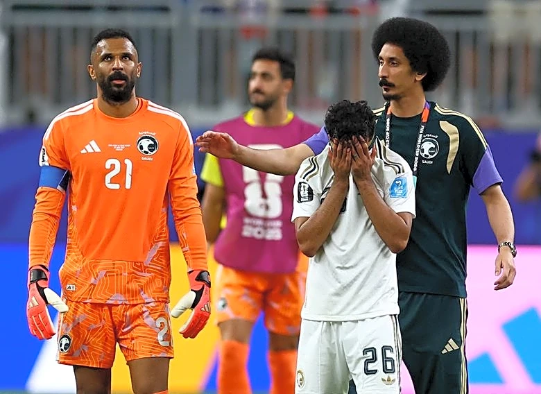 Soccer-Saudi federation president Al-Misehal stands down after World Cup exit