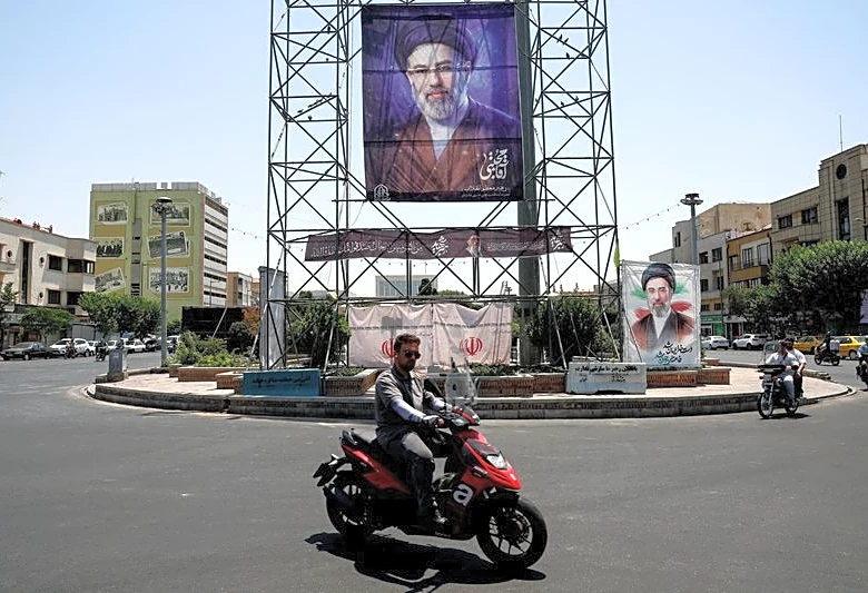 Mediators set up de-escalation channels ahead of US-Iran talks, source says
