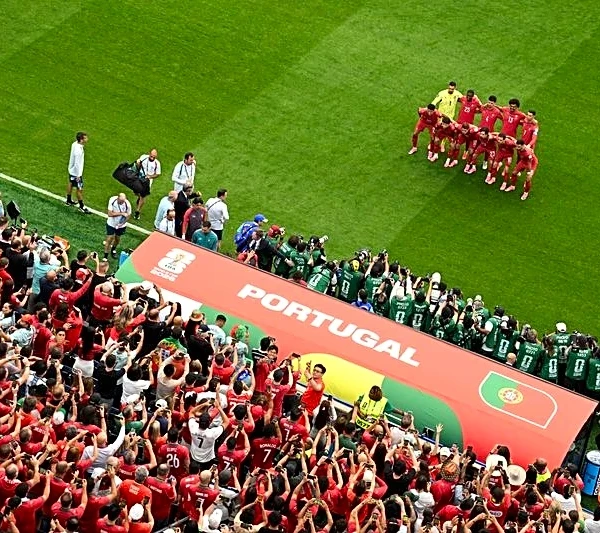 Soccer-Felix urges Portugal fans to keep calm ahead of Croatia clash at World Cup