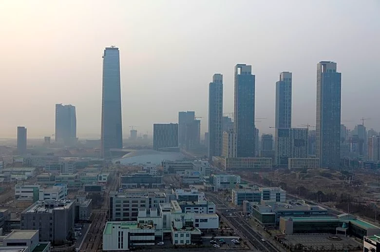 Global financial firms pivot to South Korea, cautious on China and India, survey shows