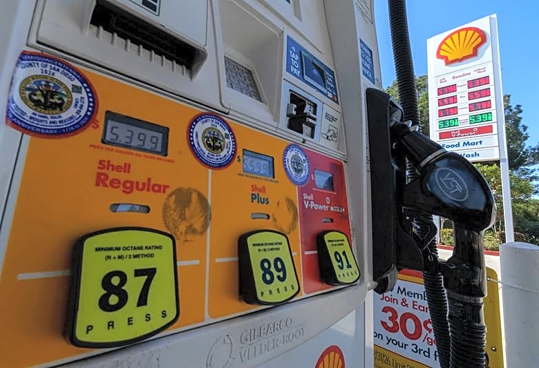 Trump urges gasoline retailers to lower prices, warns of 'big problems' if they don't