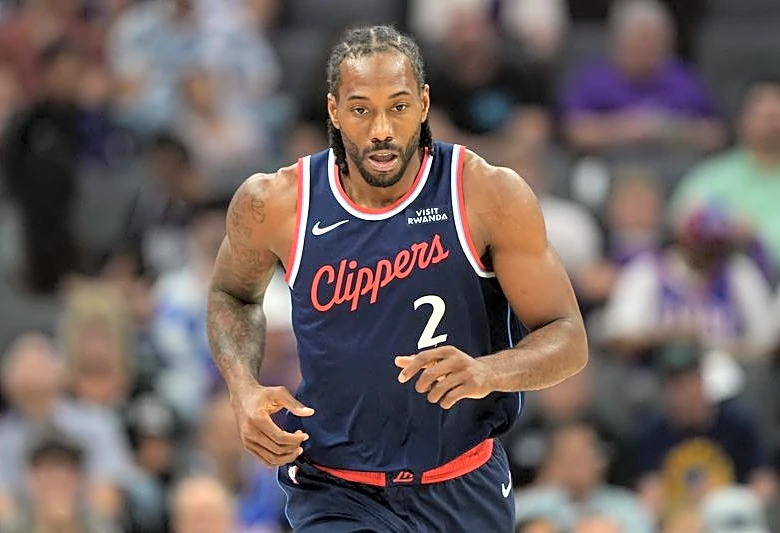 Report: Clippers dealing Kawhi Leonard to Raptors