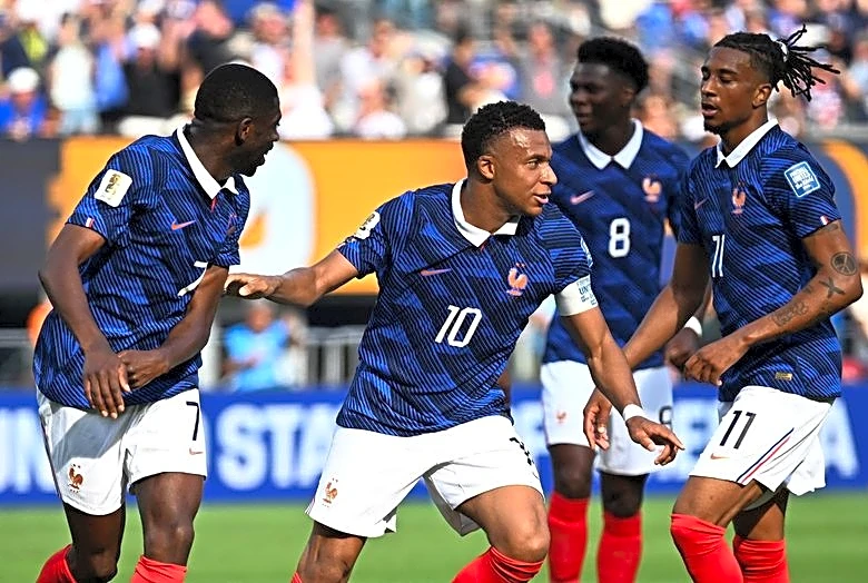 Soccer-France's fearsome attack enters debate over World Cup's greatest forward line