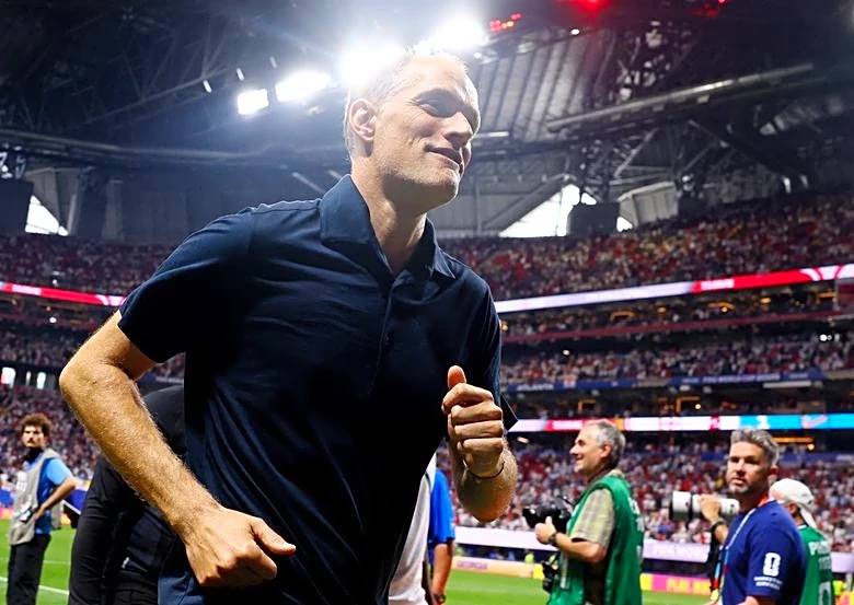 Soccer-Early bedtime for Tuchel, but let the kids stay up says England boss