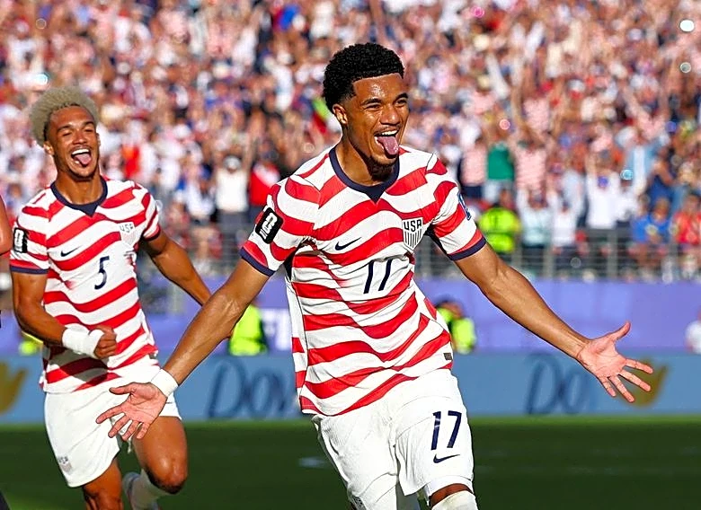 Soccer-US keep World Cup dream alive with gutsy win over Bosnia