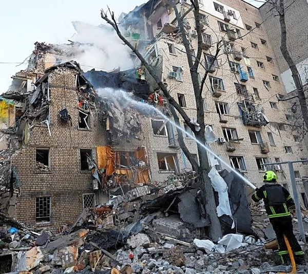 Russian drone, missile attack on Kyiv hits residential buildings, injures 16