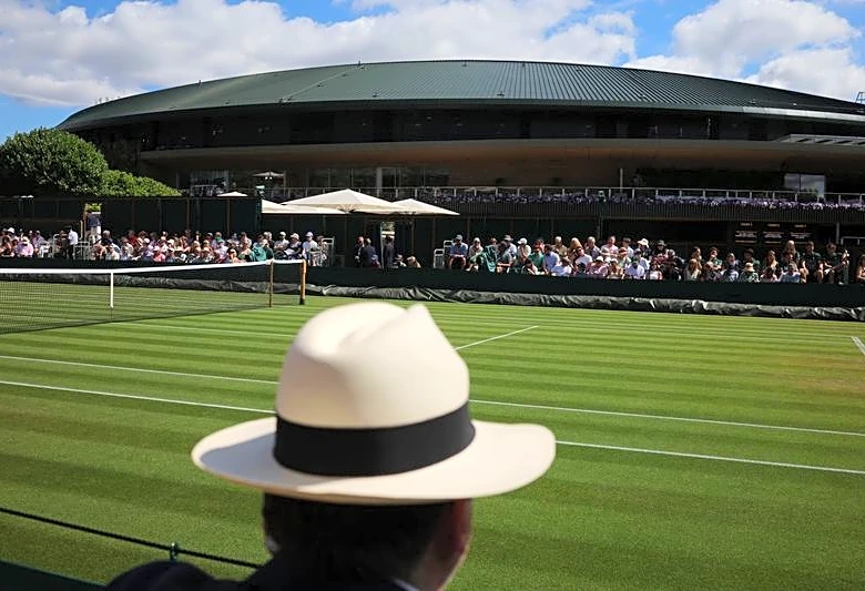 Tennis-Wimbledon day four