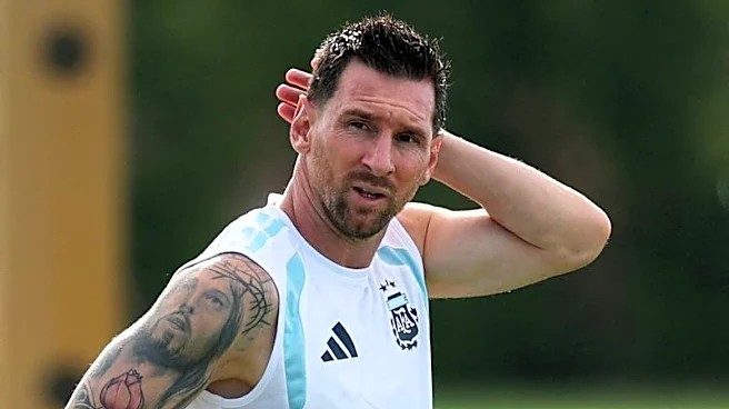 Soccer-Savour every Messi moment rather than count down his games, says De Paul