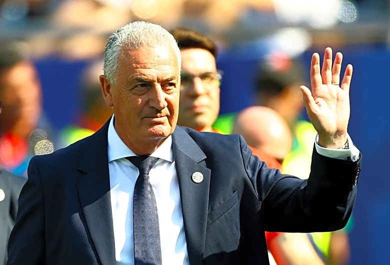 Soccer-Heat will be to Paraguay's advantage against France, says coach