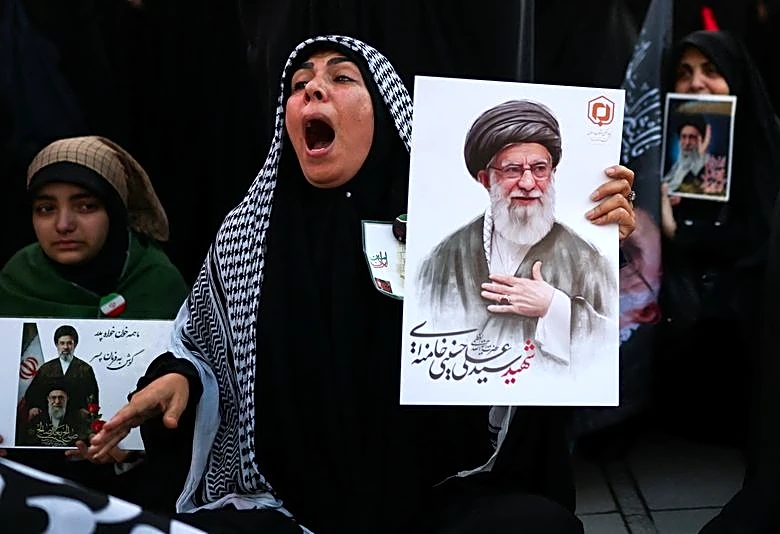 Iranians flock to week-long funeral rites for Khamenei
