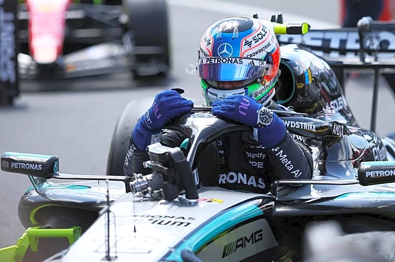 Motor racing-F1 leader Antonelli powers past Hamilton for first sprint win