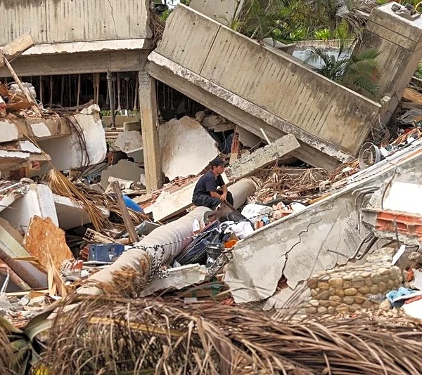 As Venezuela death toll rises, survivor recounts days beneath the rubble