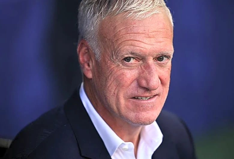 Soccer-Deschamps keeps his cool as France survive Paraguay's provocation