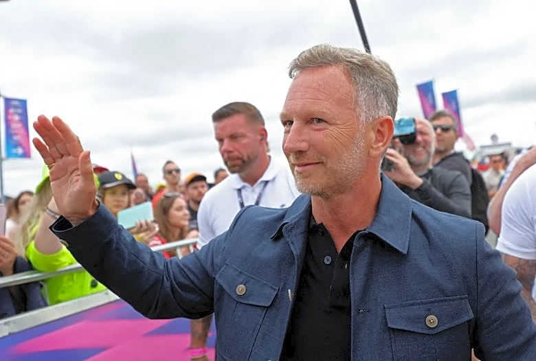 Motor racing-Horner returns to F1 paddock a year after sacking