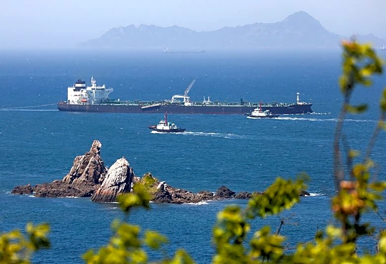 Analysis-World absorbs historic Iran war oil supply loss, but depleted stocks bring risks