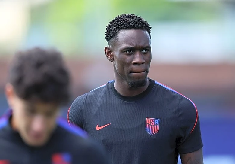Soccer-Reaction to FIFA suspending Balogun red card after Trump intervention