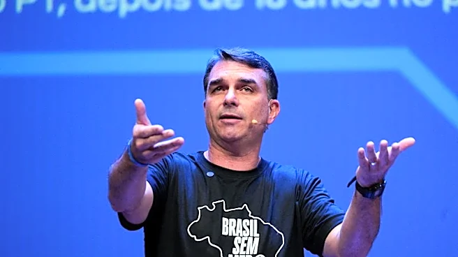In race against Lula, Flavio Bolsonaro lobbies Washington to delay Brazil tariff