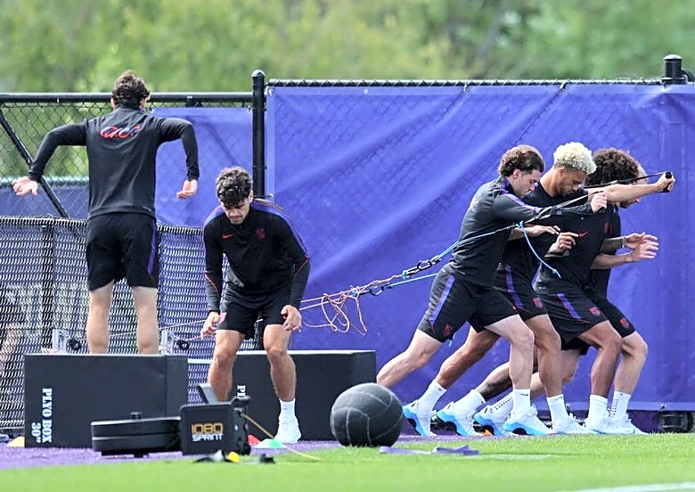 Ticket prices continue to fall for U.S.-Belgium knockout match