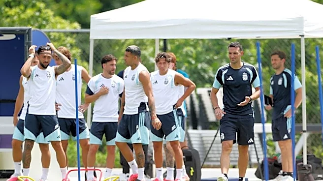 Soccer-No clear favourites for World Cup, says Argentina's Scaloni ahead of Egypt clash