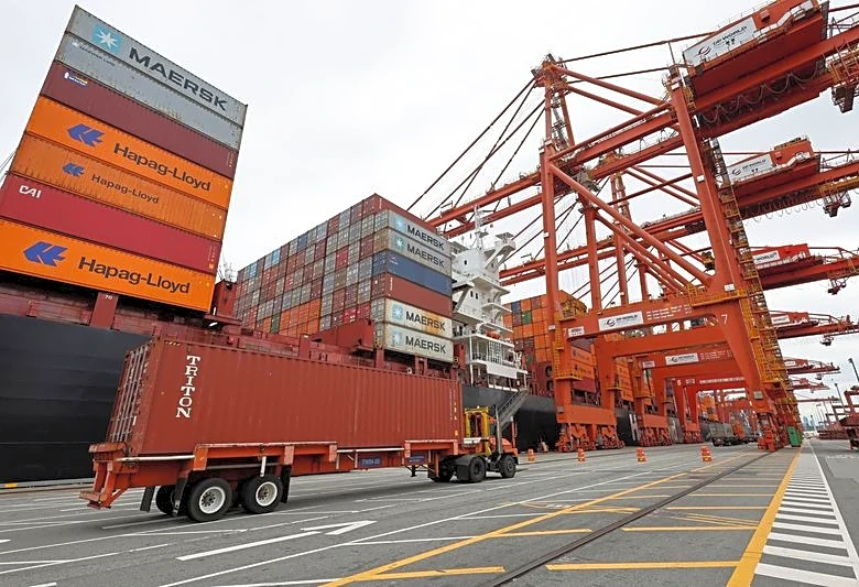 Canada's trade surplus in May sharply up to a four-year high