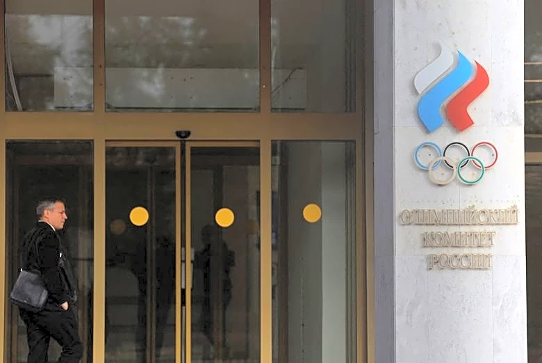 Olympics-IOC provisionally lifts ban on Russian Olympic Committee, athletes to return to international competitions